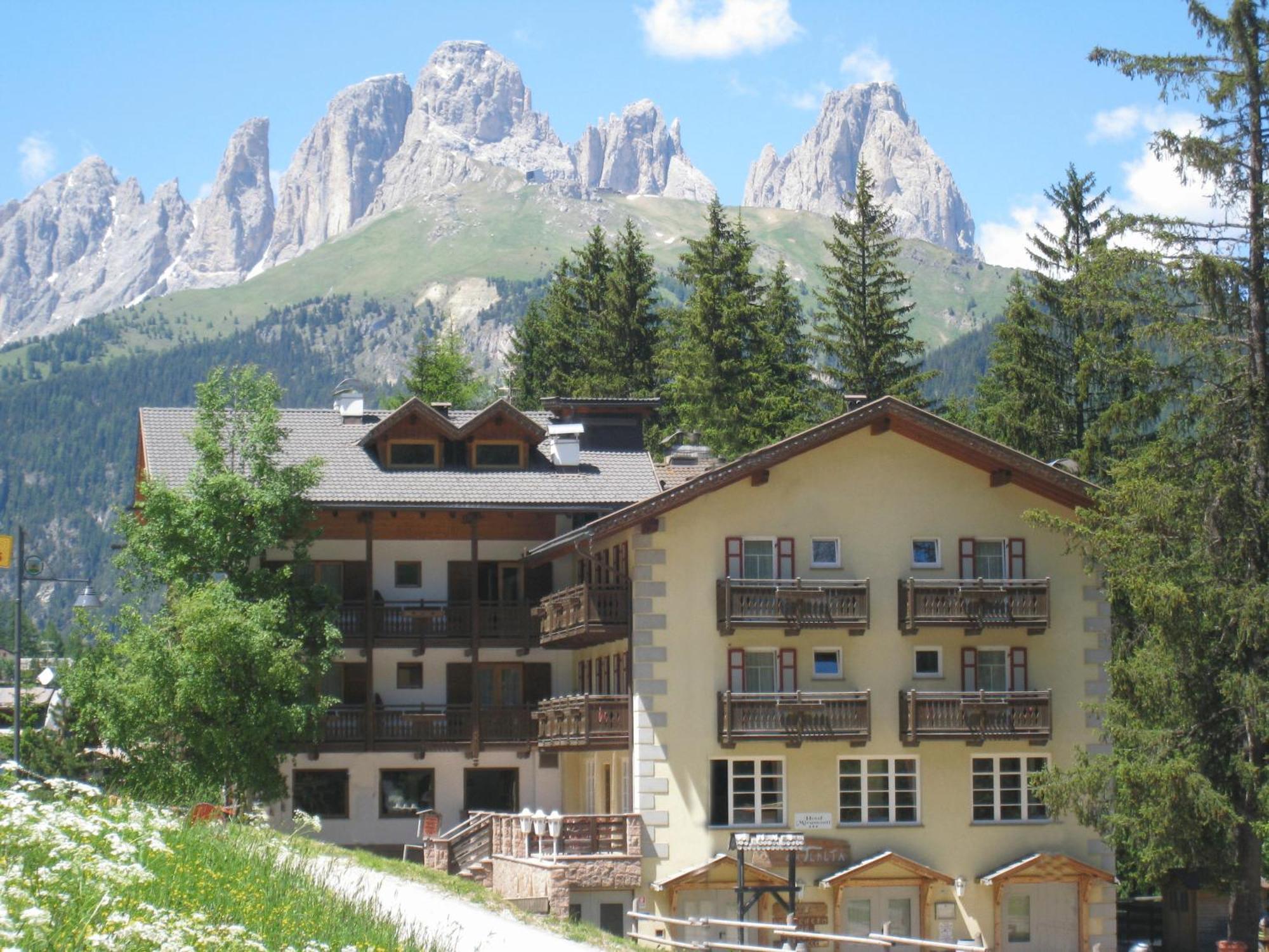 Hotel Majon Miramonti Canazei Exteriér fotografie