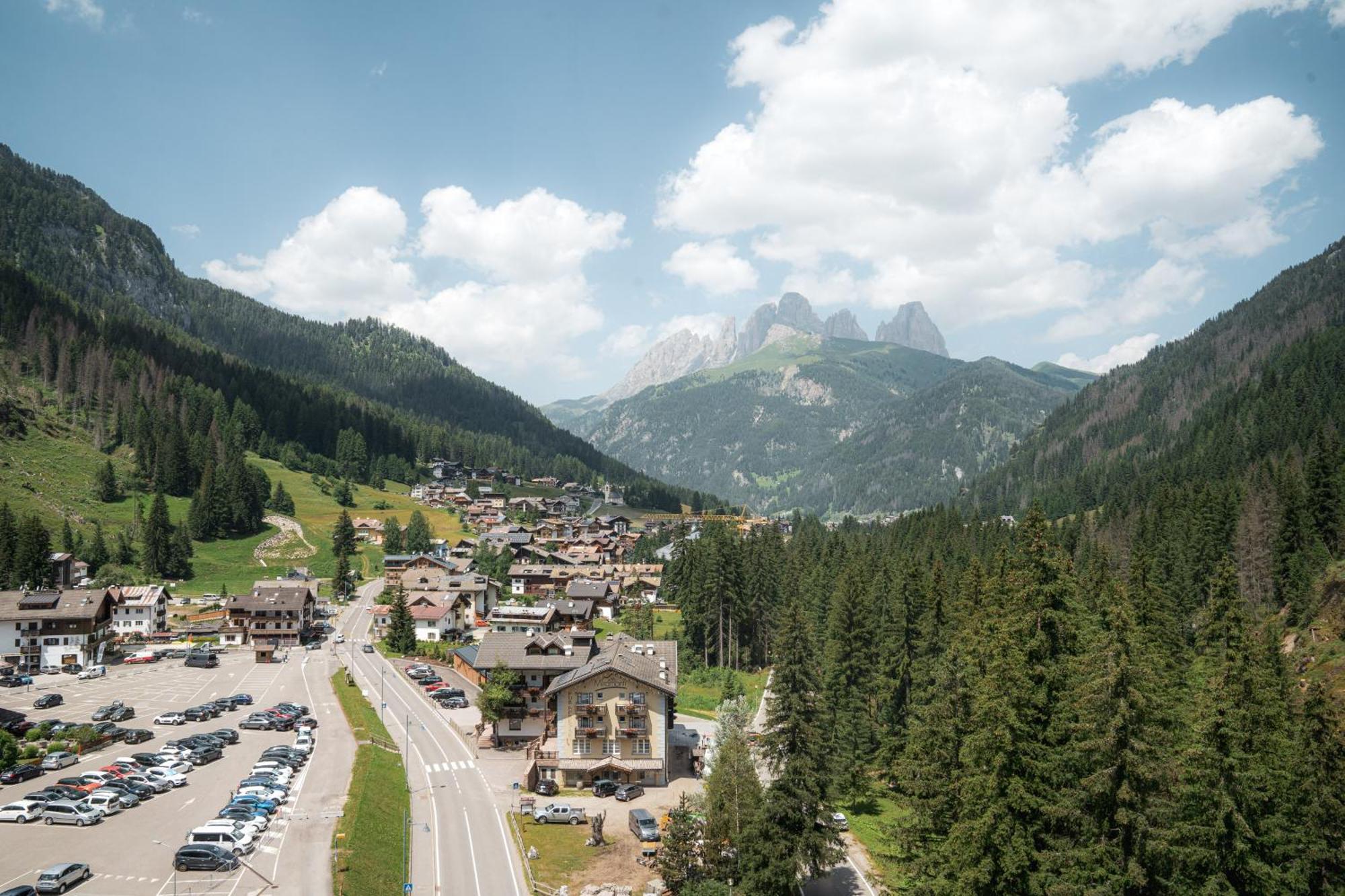 Hotel Majon Miramonti Canazei Exteriér fotografie
