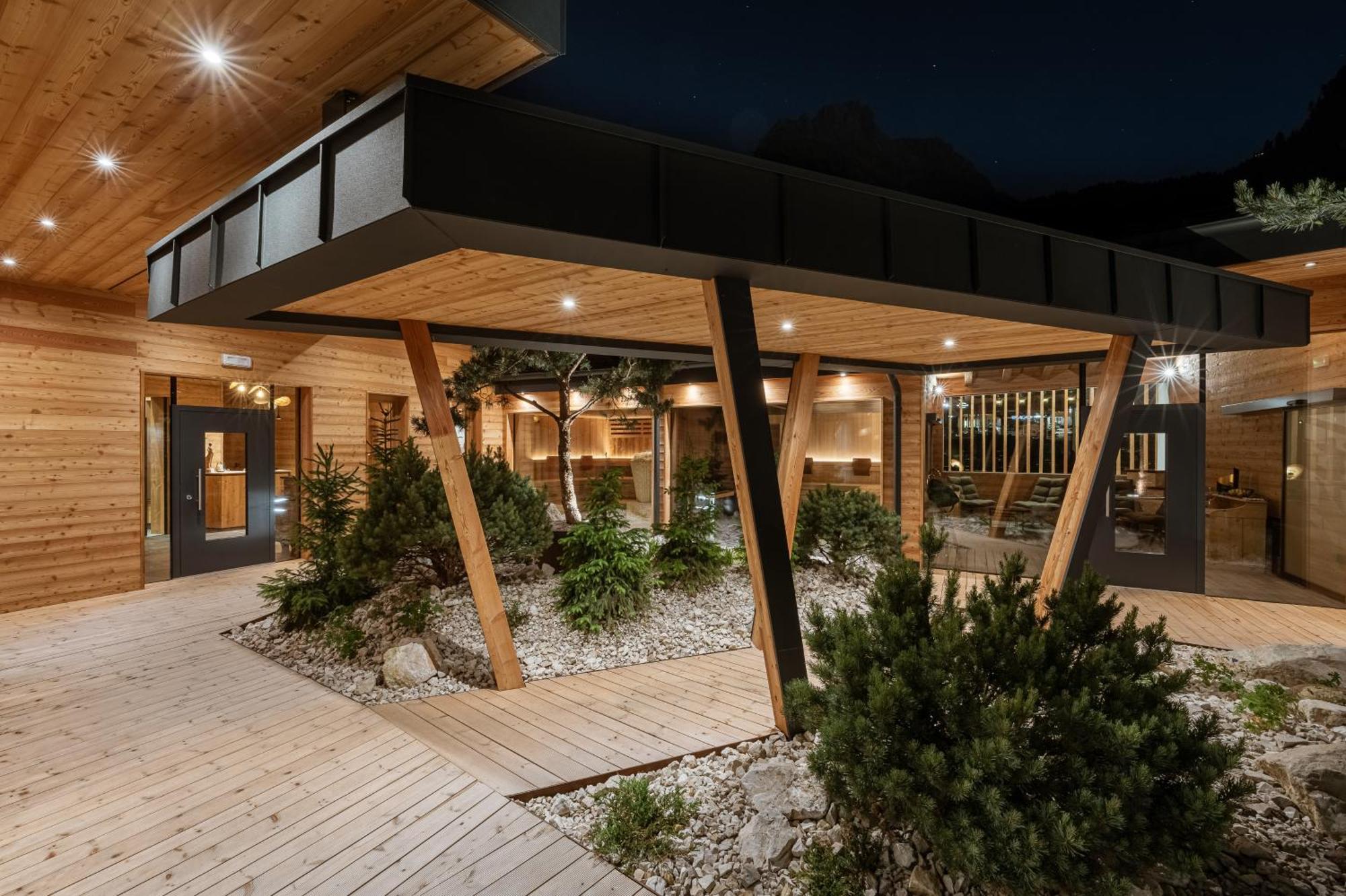 Hotel Majon Miramonti Canazei Exteriér fotografie